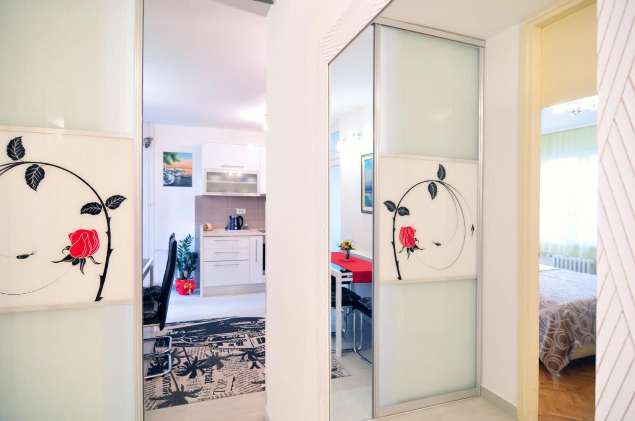 Full Equipped Flat Close To All Split Exterior foto